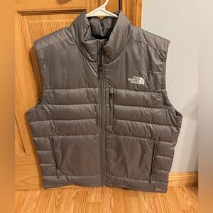 Men’s The North Face vest